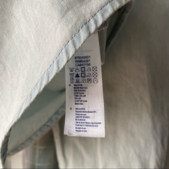 Embroidered Denim Shirt Size L Forever 21 - Picture 6 of 10